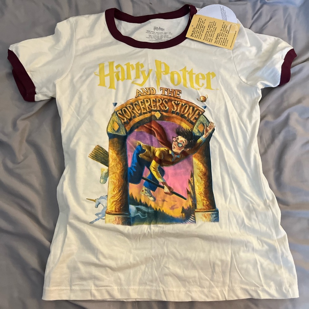 NWT Harry Potter Tee size L